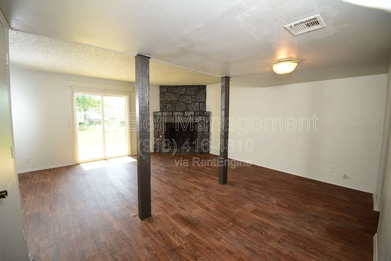 14429 S 302nd East Ave #B - Photo 4 of 16