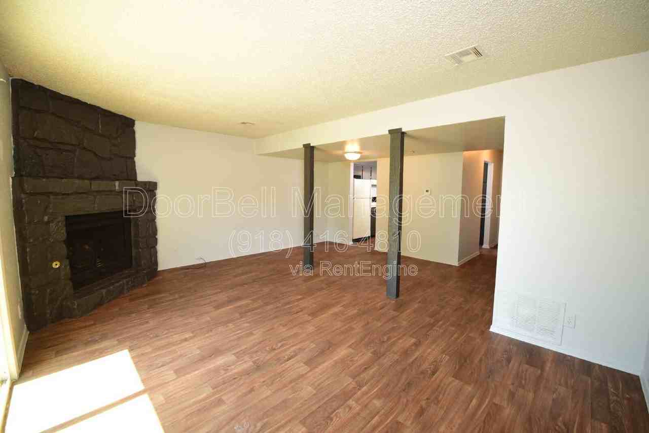 14429 S 302nd East Ave #B - Photo 5 of 16