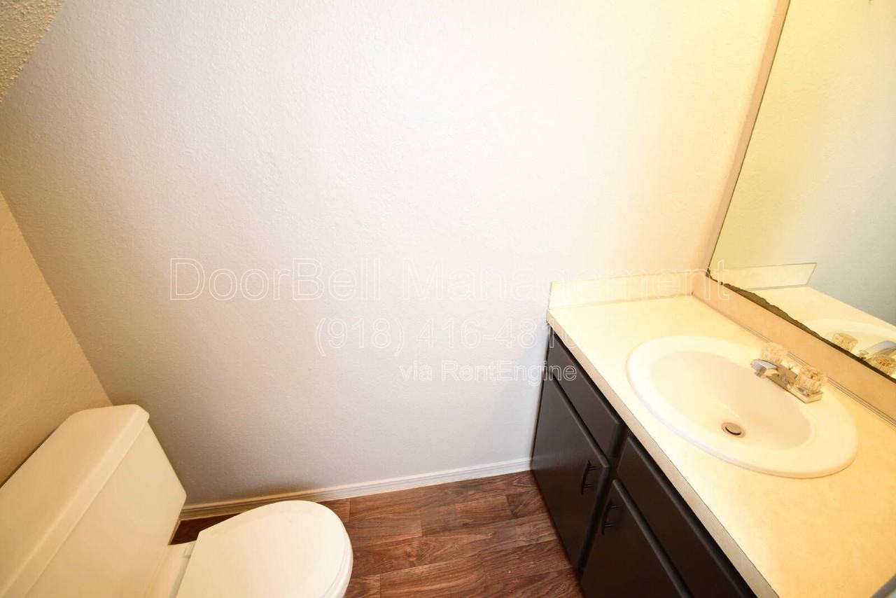 14429 S 302nd East Ave #B - Photo 7 of 16