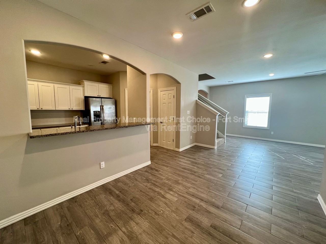 9802 Mylea Cir - Photo 6 of 24