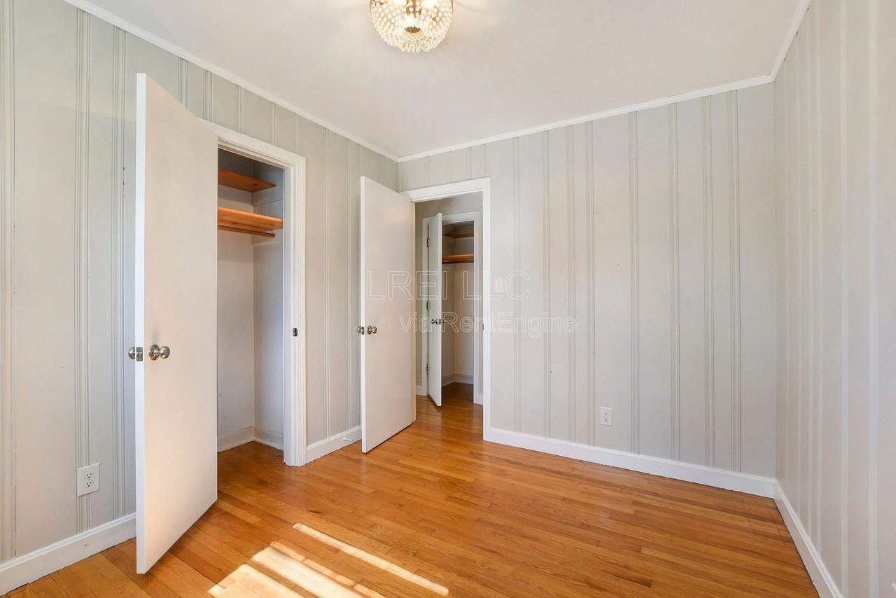 405 Westwood Dr - Photo 7 of 15