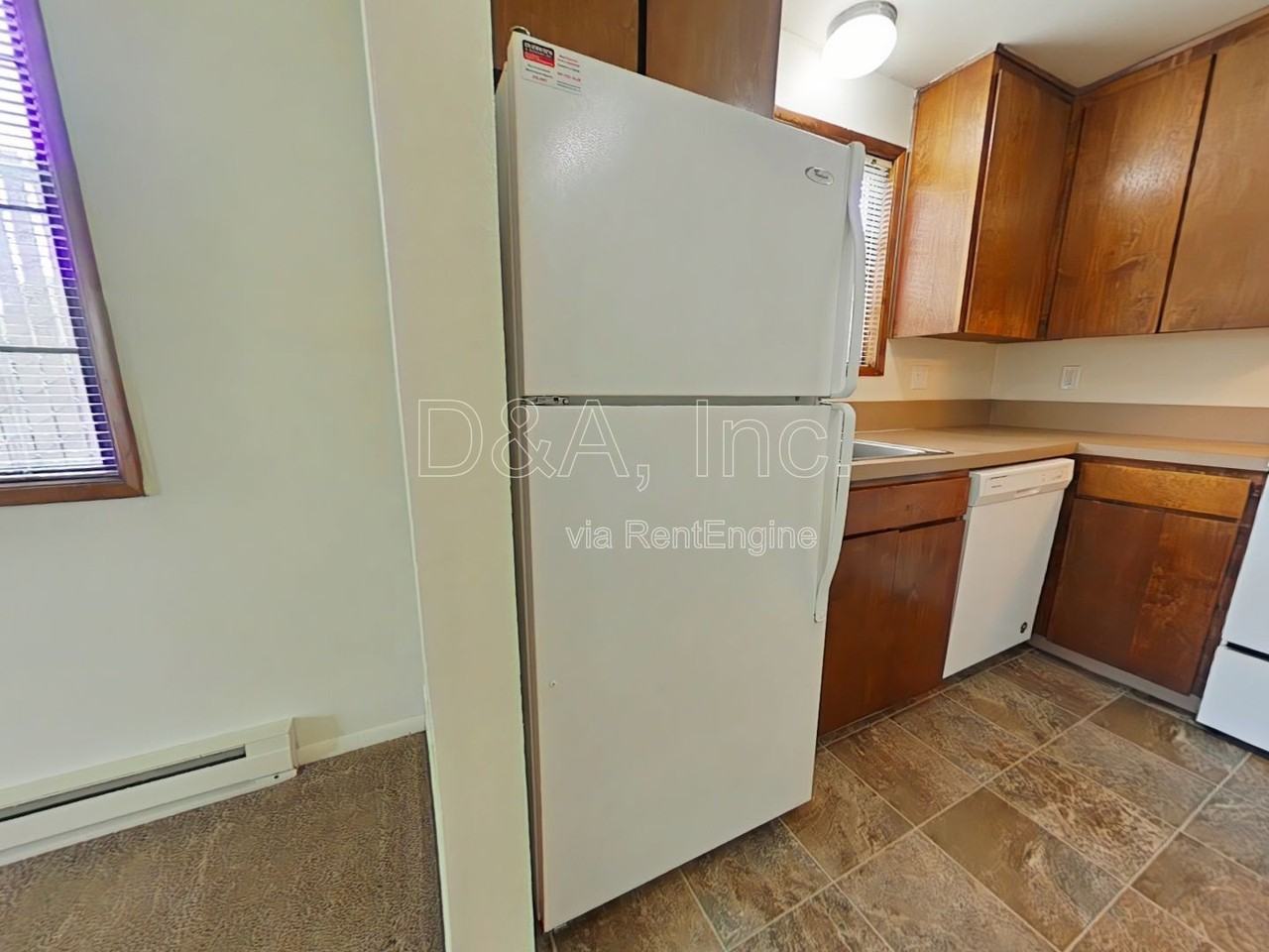 1219 Nw 27th St - Photo 4 of 13