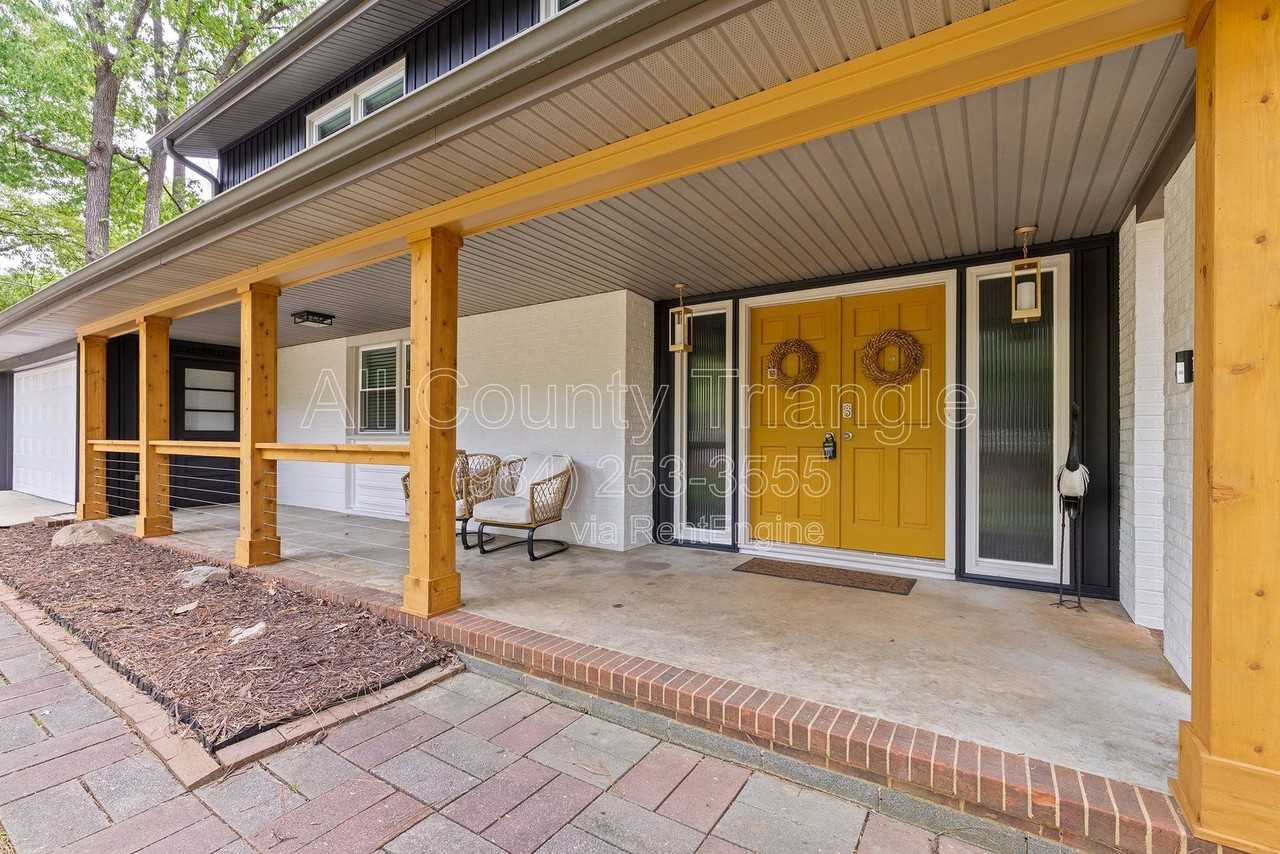 5105 Pine Dr - Photo 4 of 50