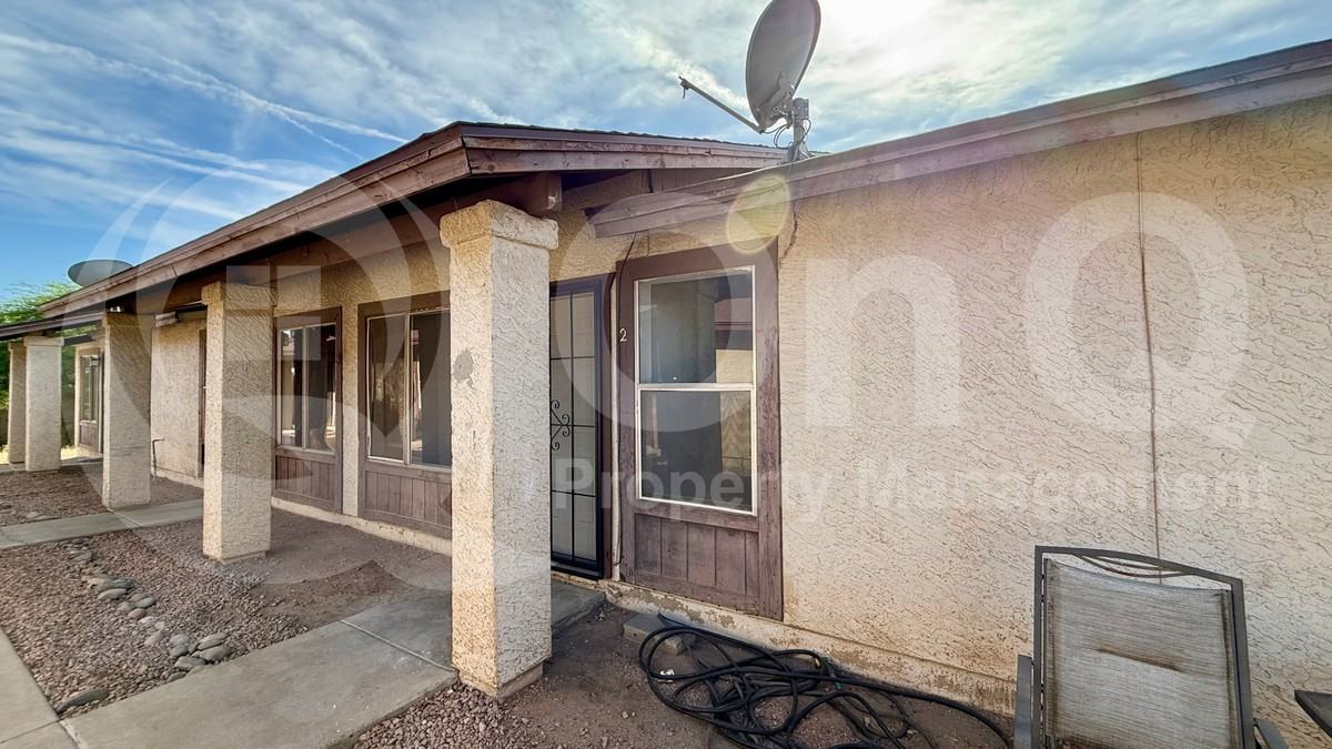 27 W Inglewood St #2 - Photo 2 of 12