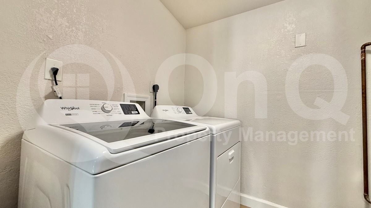 27 W Inglewood St #2 - Photo 7 of 12