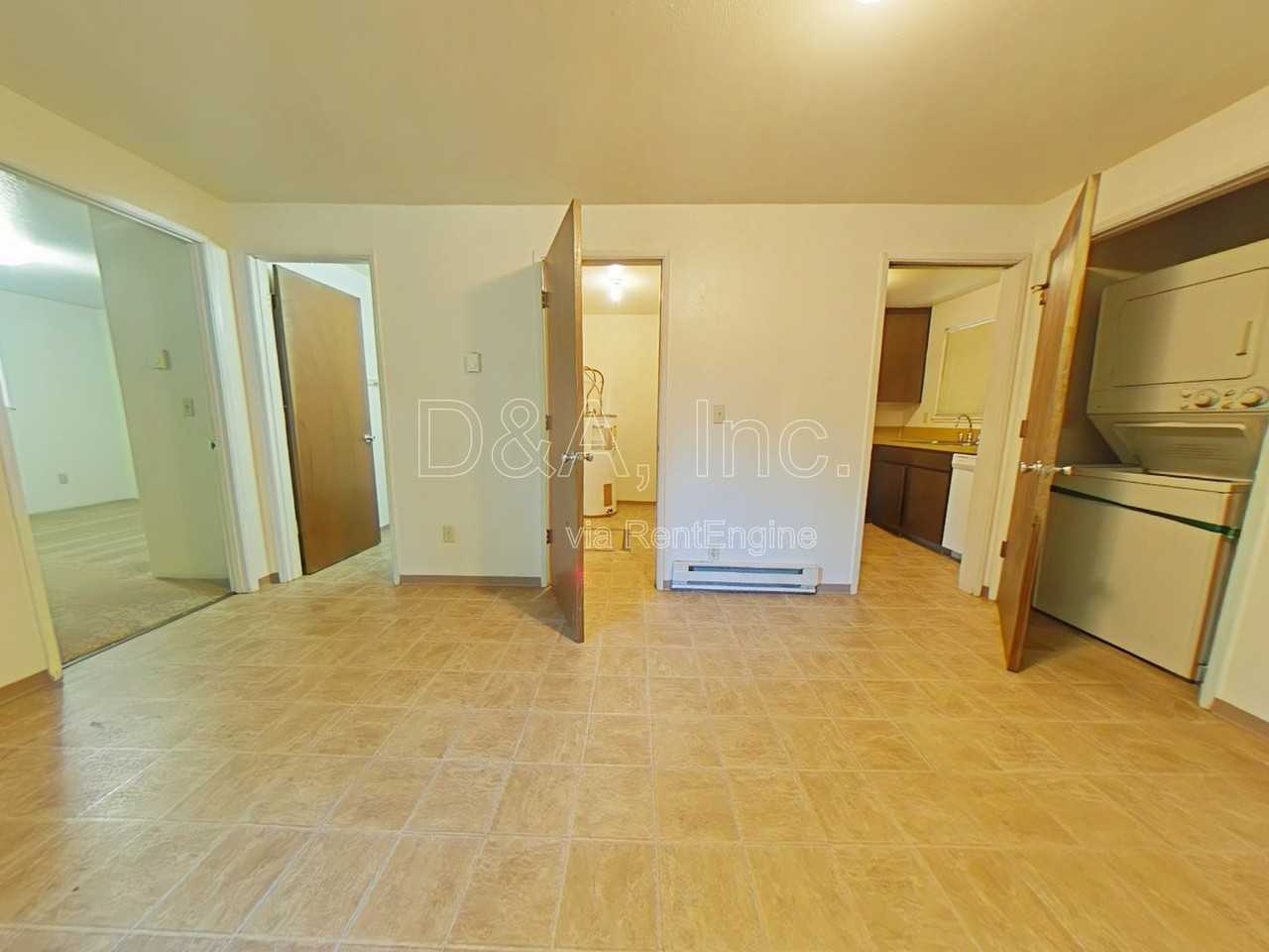 720 Nw 13th St #B - Photo 3 of 14