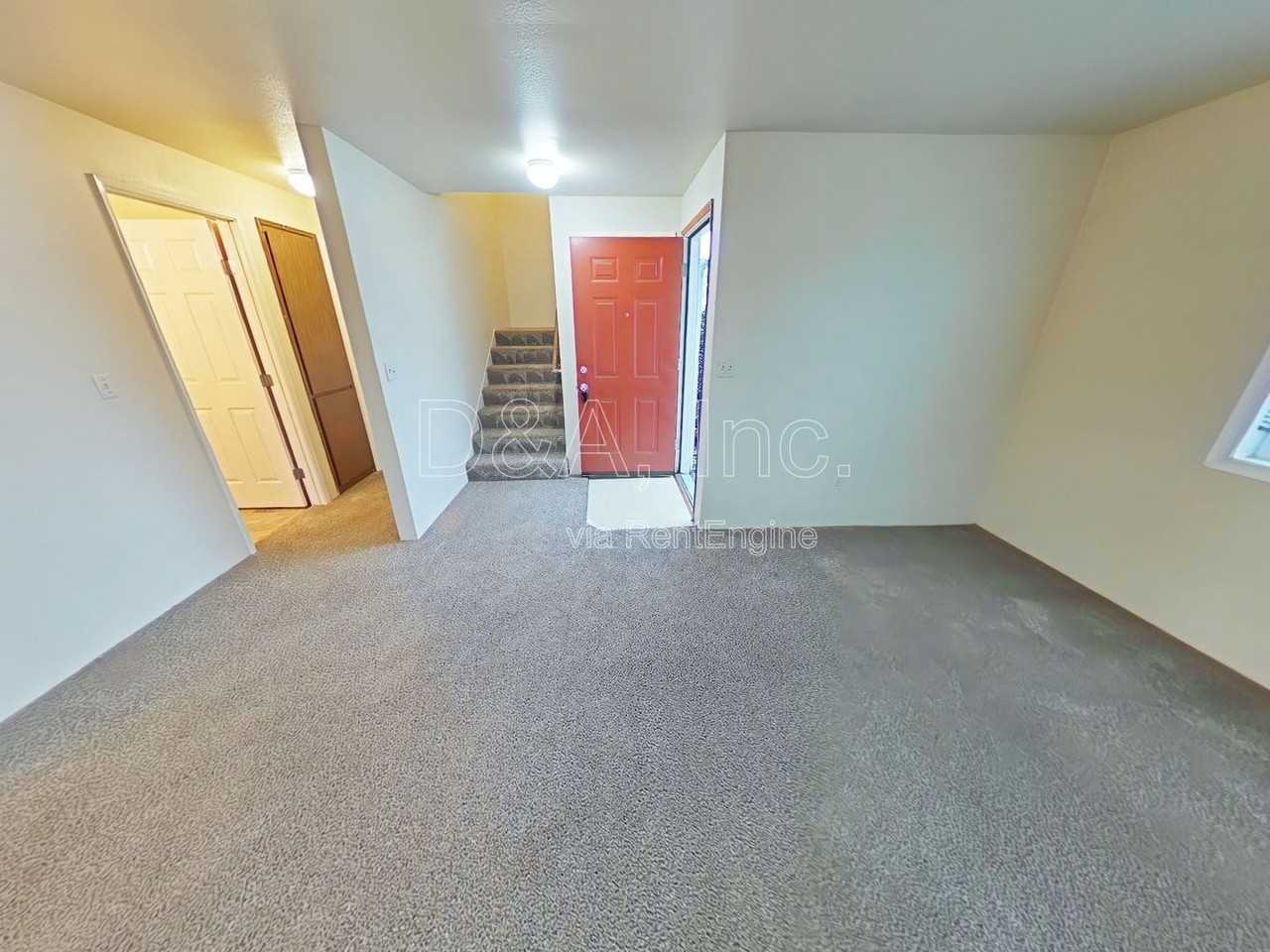 1980 Nw Kings Pl - Photo 2 of 12