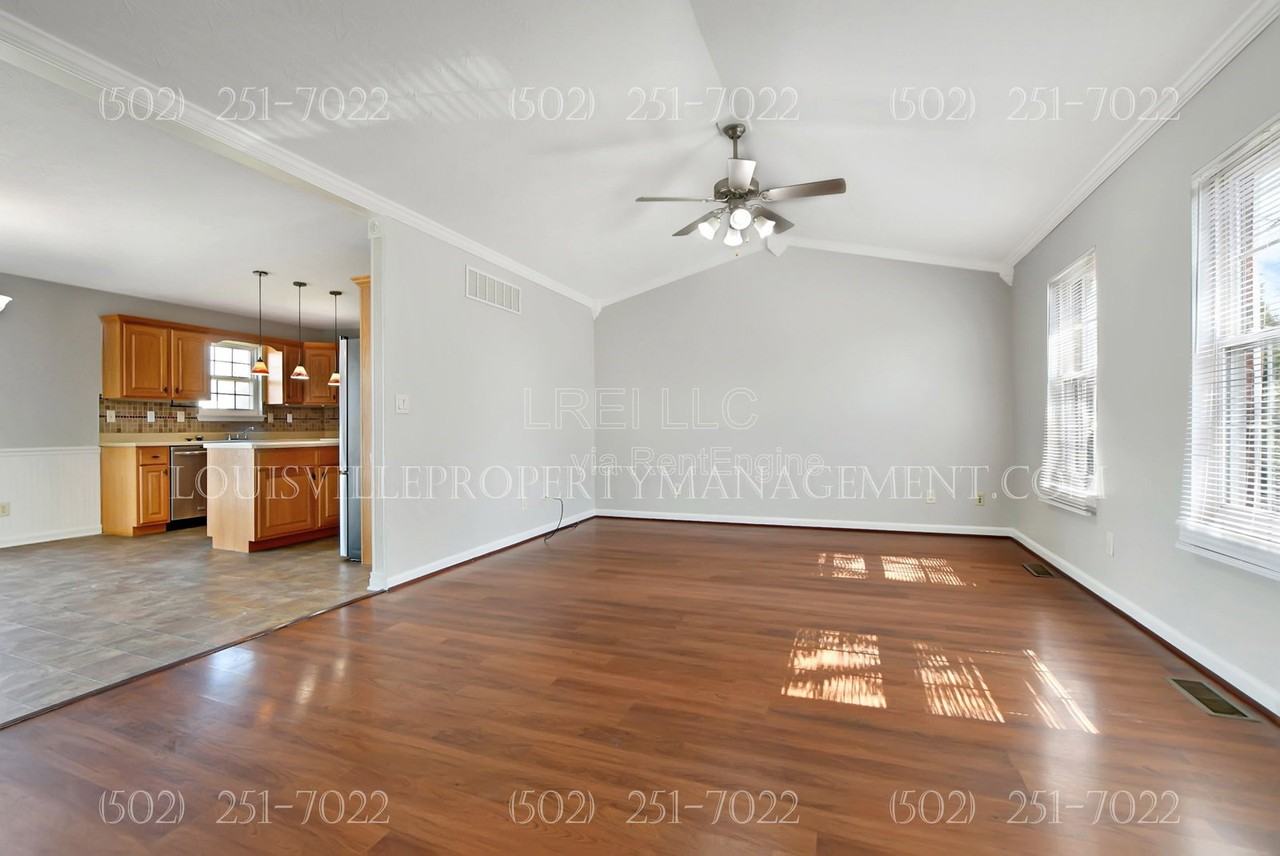 3645 Rolling Ridge Way - Photo 2 of 19