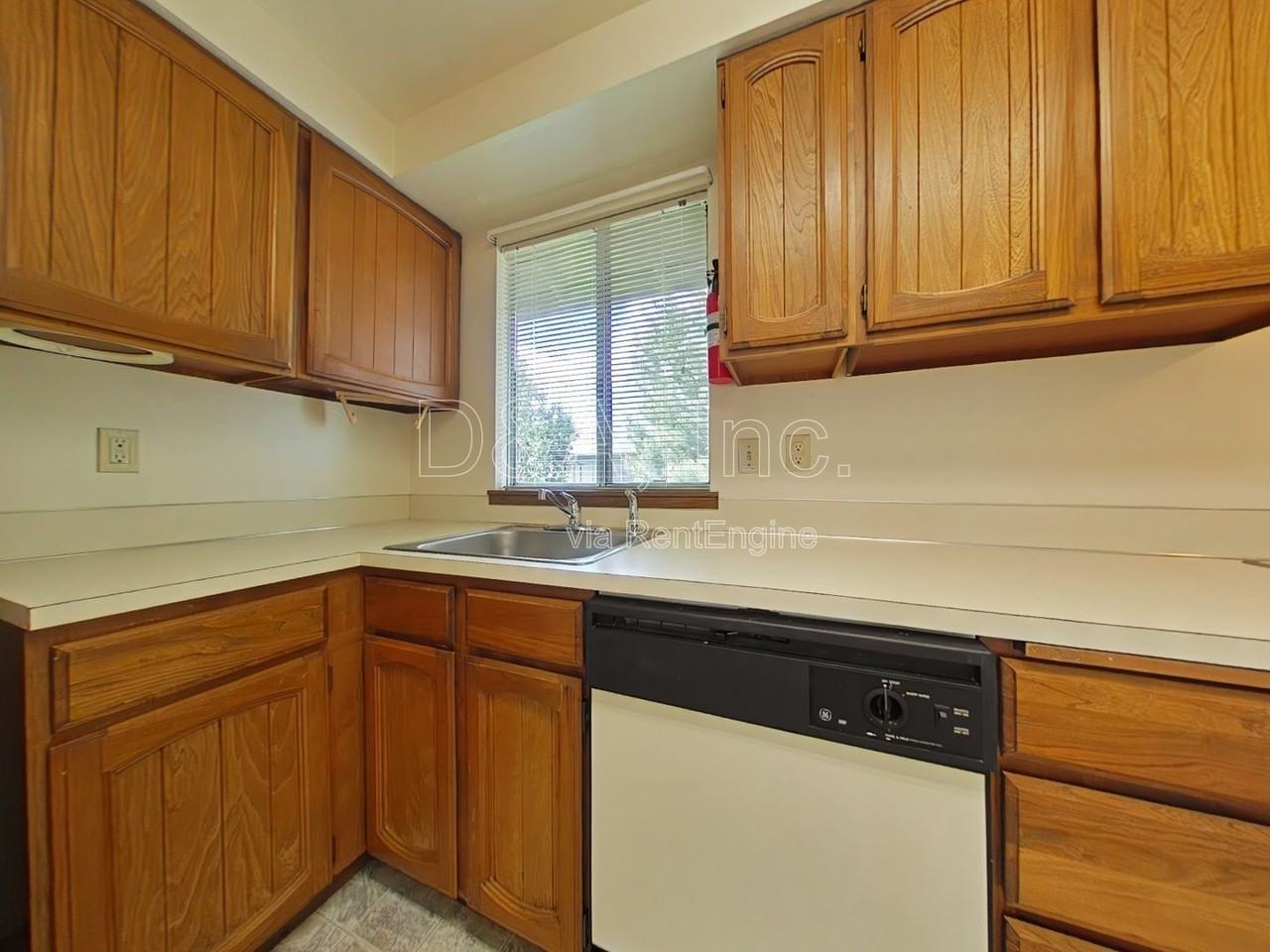 1550 23rd Ct Se - Photo 4 of 14