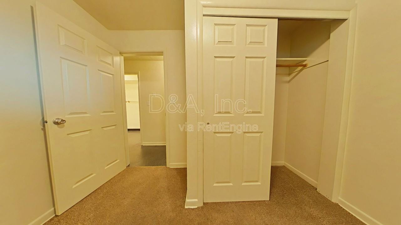 2709 Nw Taylor Ave - Photo 6 of 9
