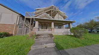 242 Nw 15th St #3 - Photo 1 of 1