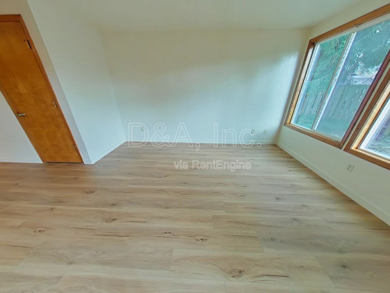 1766 Nw Grant Cir - Photo 2 of 14