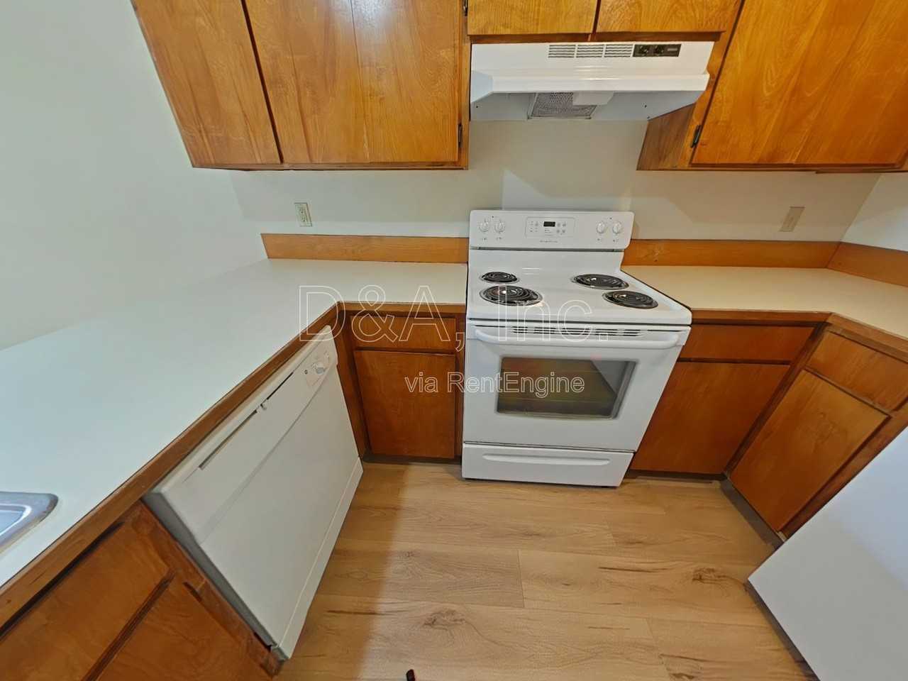 1766 Nw Grant Cir - Photo 4 of 14