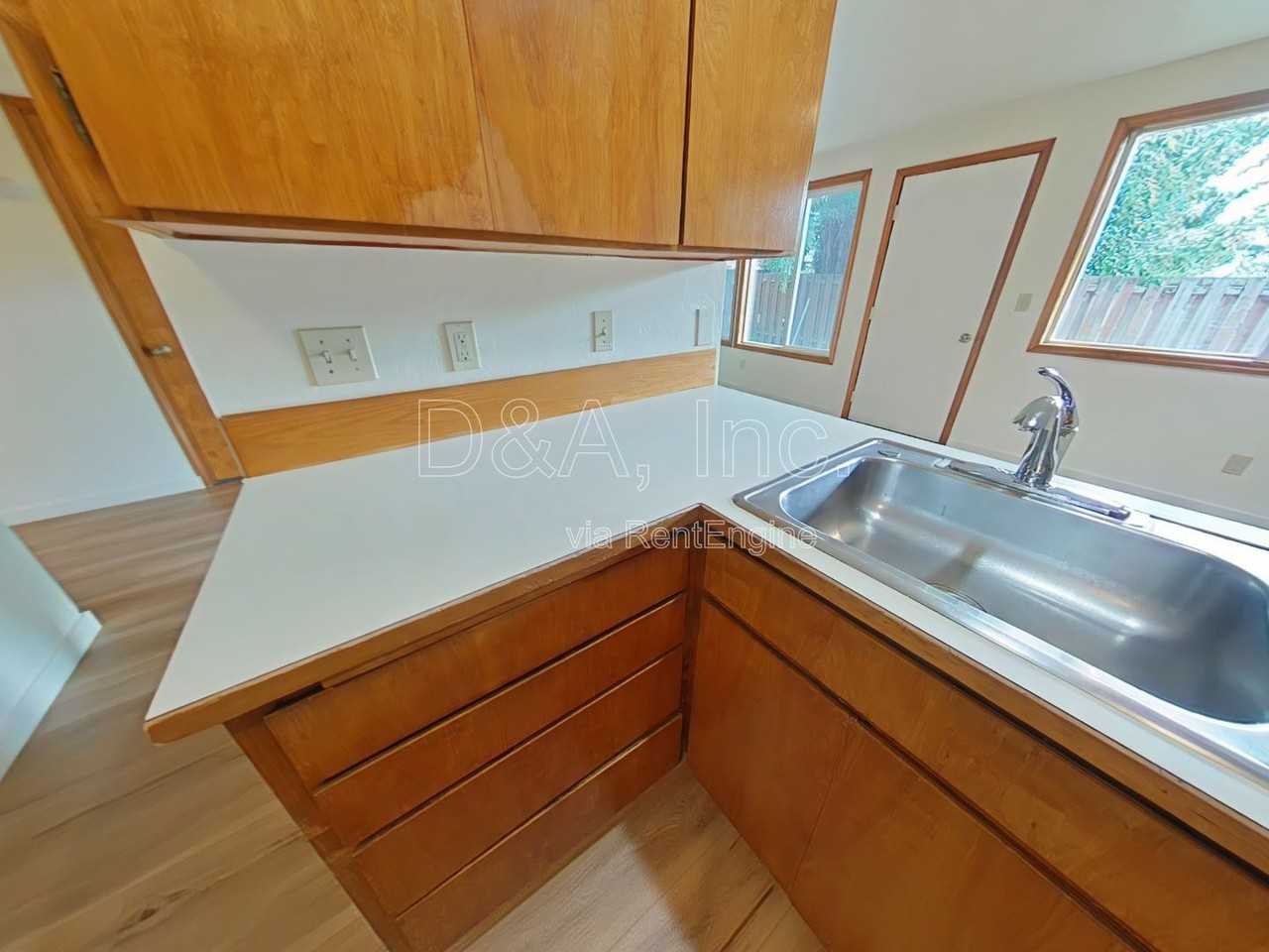 1766 Nw Grant Cir - Photo 5 of 14