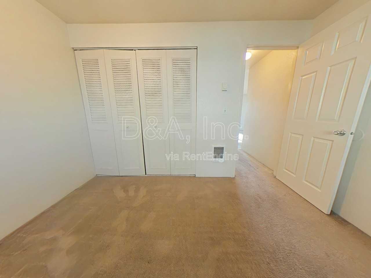 1970 Nw Kings Pl - Photo 6 of 11