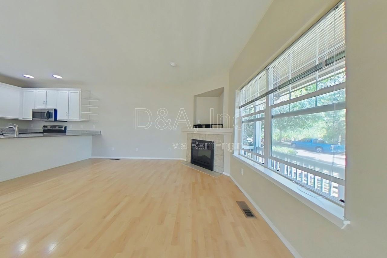 2789 Nw Daylily Ave - Photo 2 of 22