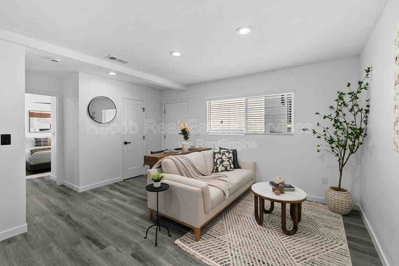 5116 69th St #5114 - Photo 3 of 20
