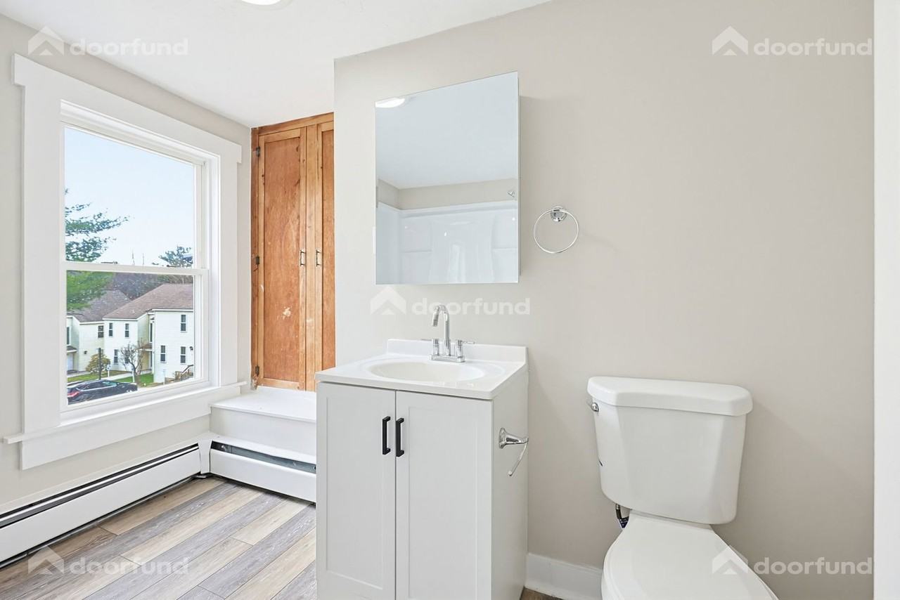 69 Main St #2 - Photo 7 of 33