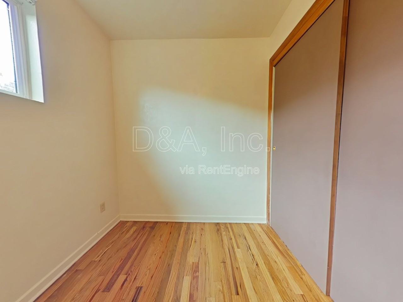 2703 Nw Taylor Ave - Photo 5 of 7