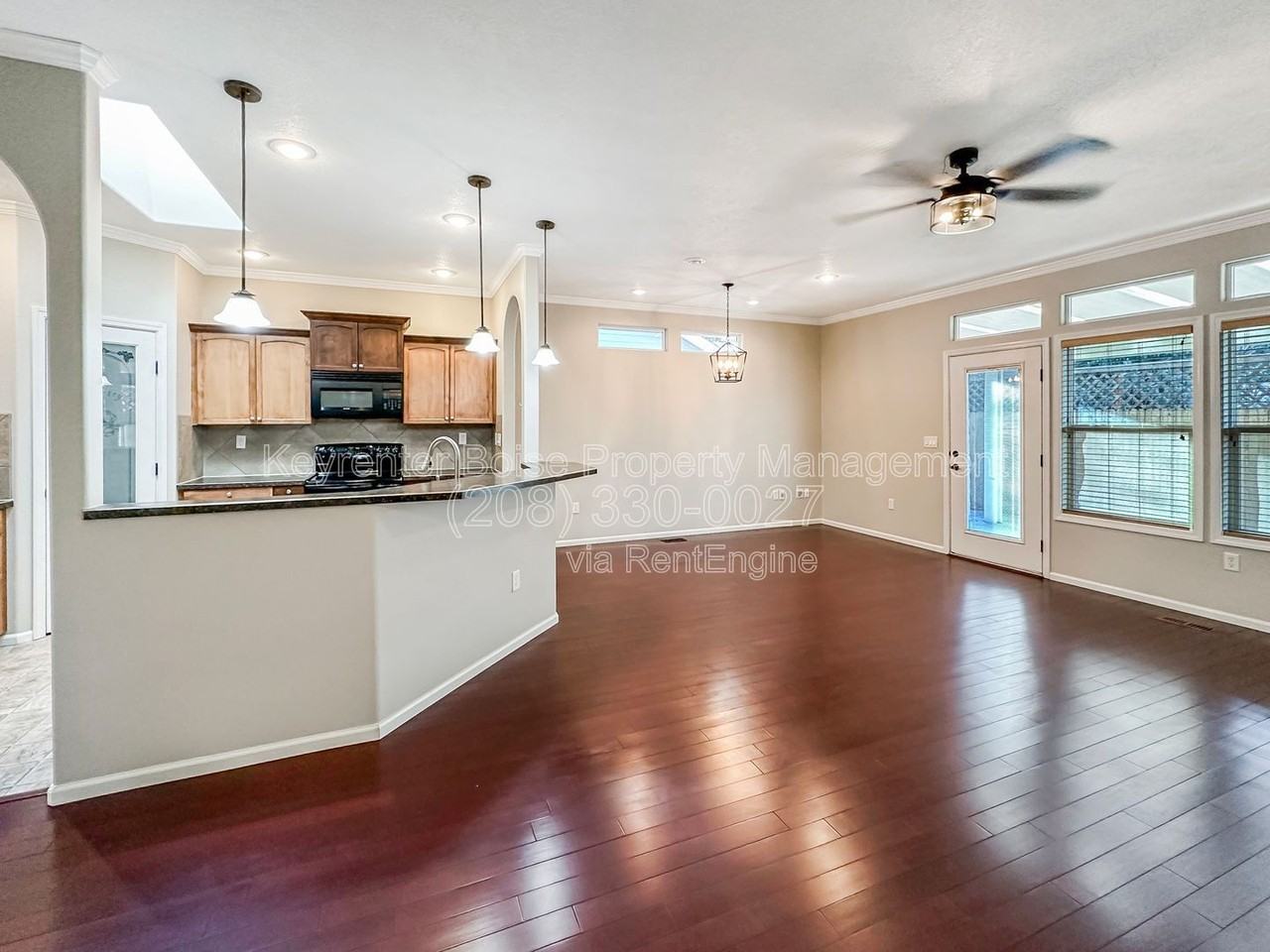 9259 W Olivia St - Photo 2 of 24