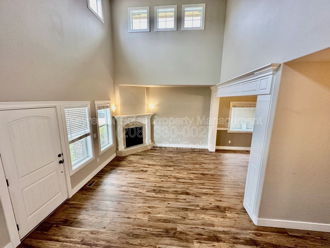 2225 S Dorothy Ave - Photo 3 of 17