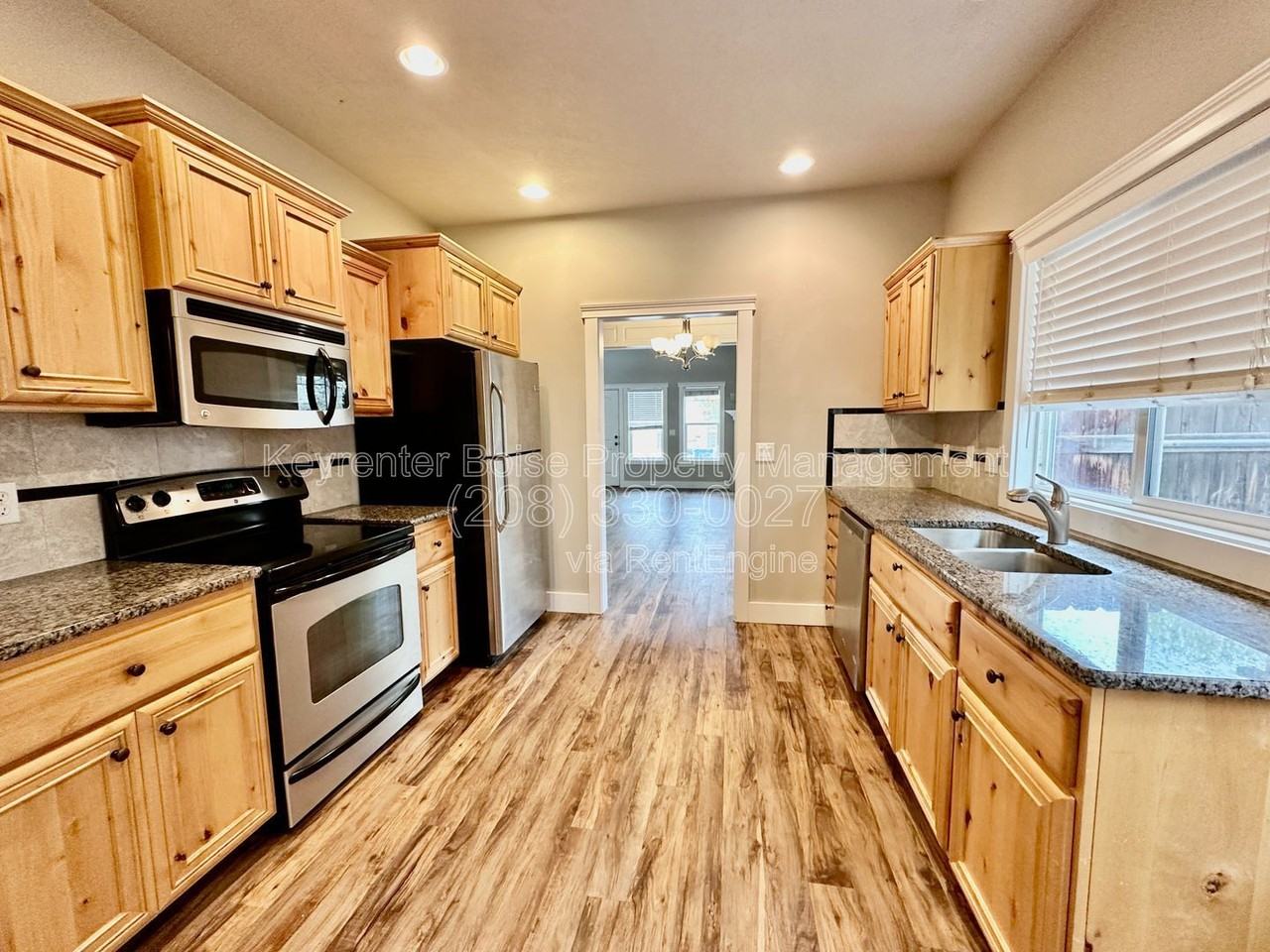 2225 S Dorothy Ave - Photo 5 of 17