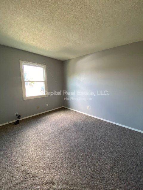 400 George St #B - Photo 7 of 11