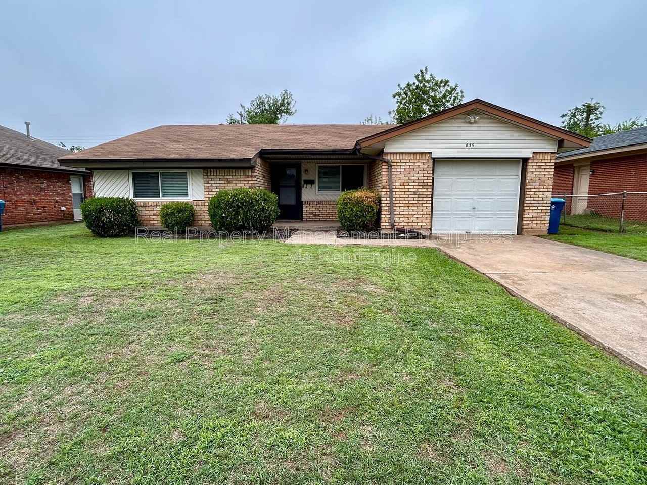 633 Lotus Ave - Photo 2 of 21