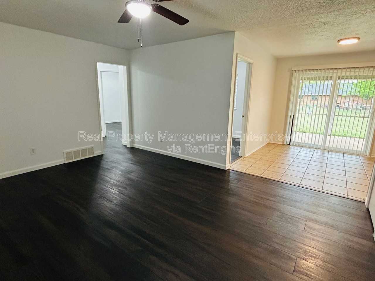 633 Lotus Ave - Photo 5 of 21