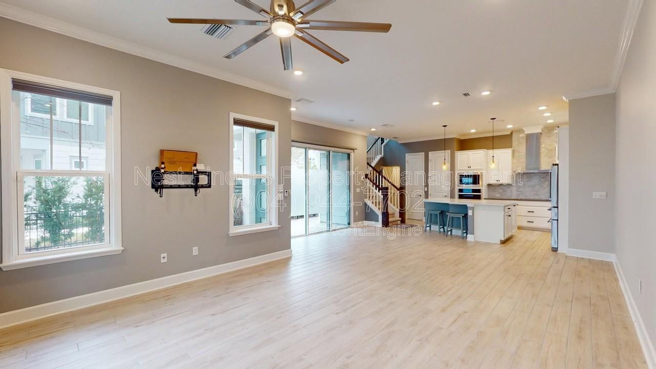 7340 Sunset Ridge St - Photo 7 of 39