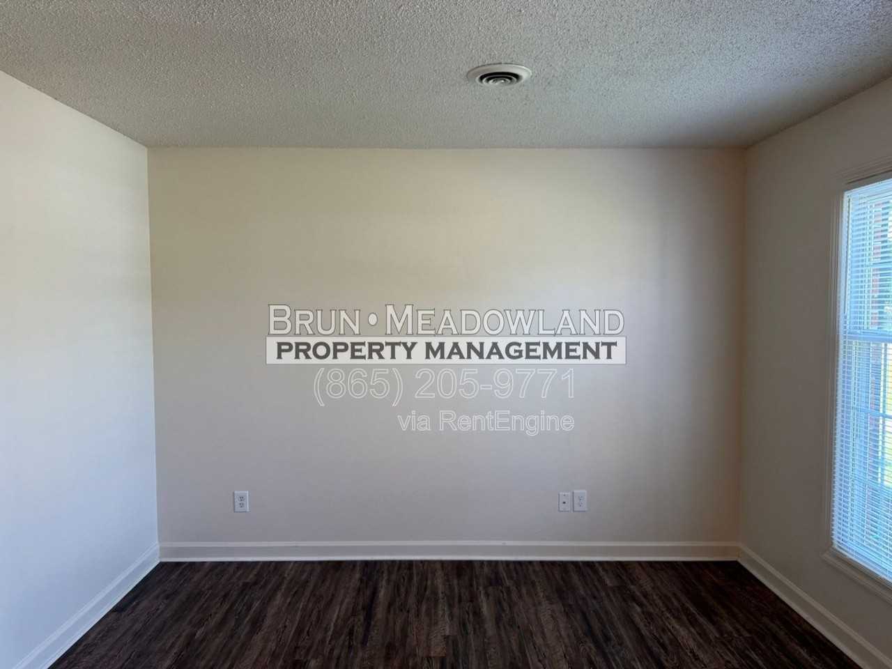 9101 Parktop Ln #B - Photo 5 of 35