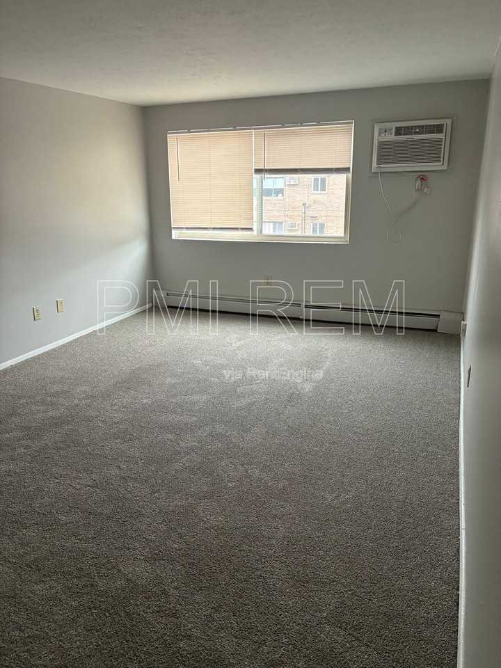 14233 Triskett Rd #302H - Photo 5 of 15