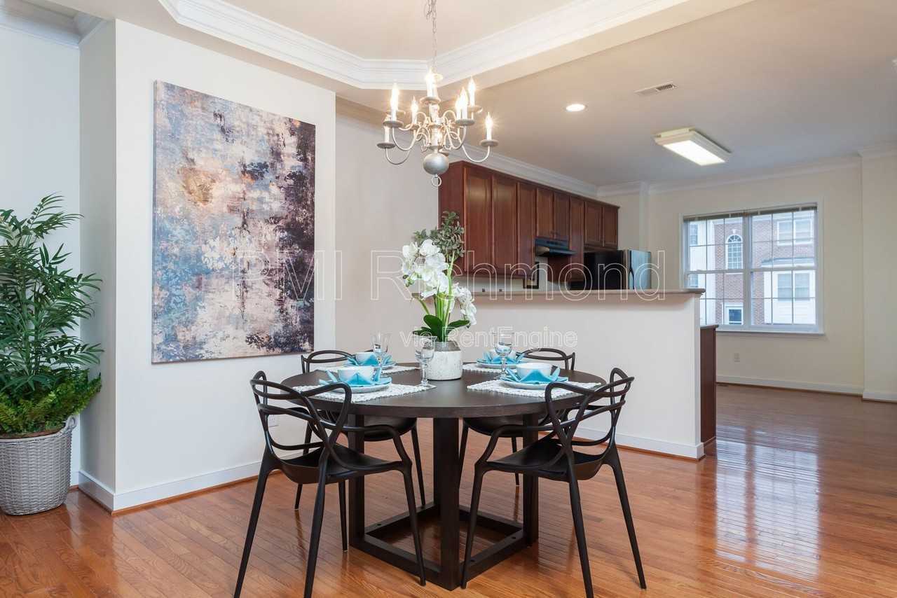 6909 Stratford Townes Way - Photo 5 of 18