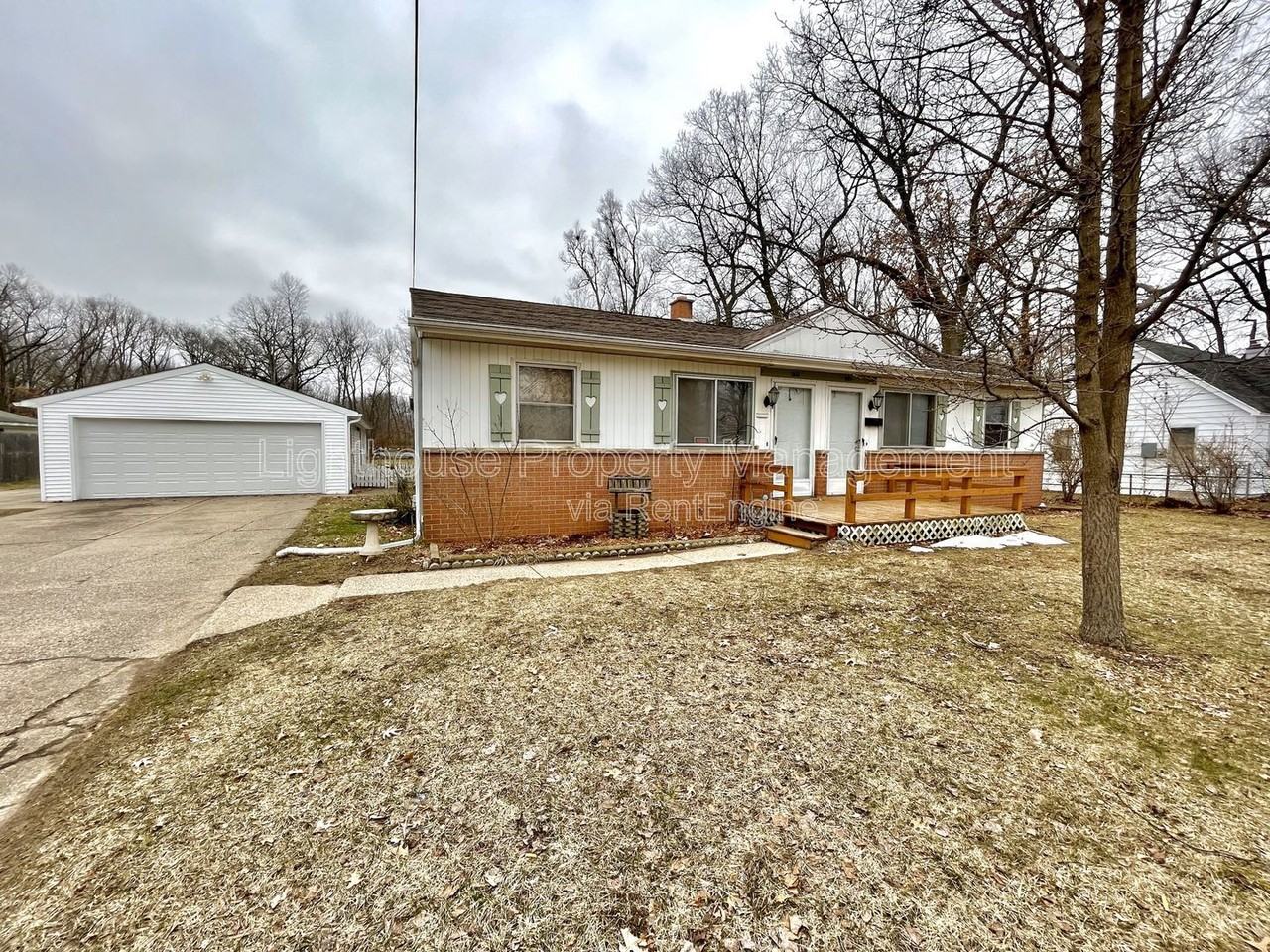 1054 Royal Oak St Sw - Photo 2 of 14