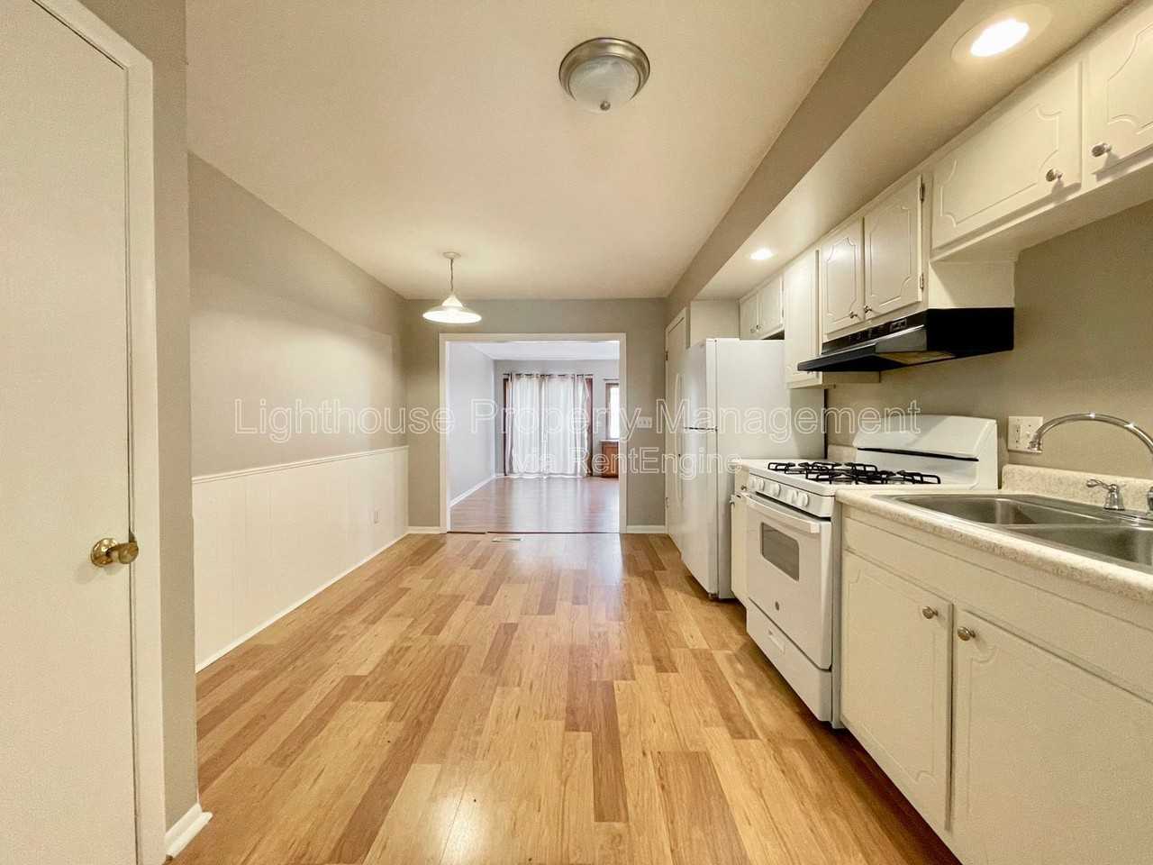 1054 Royal Oak St Sw - Photo 5 of 14