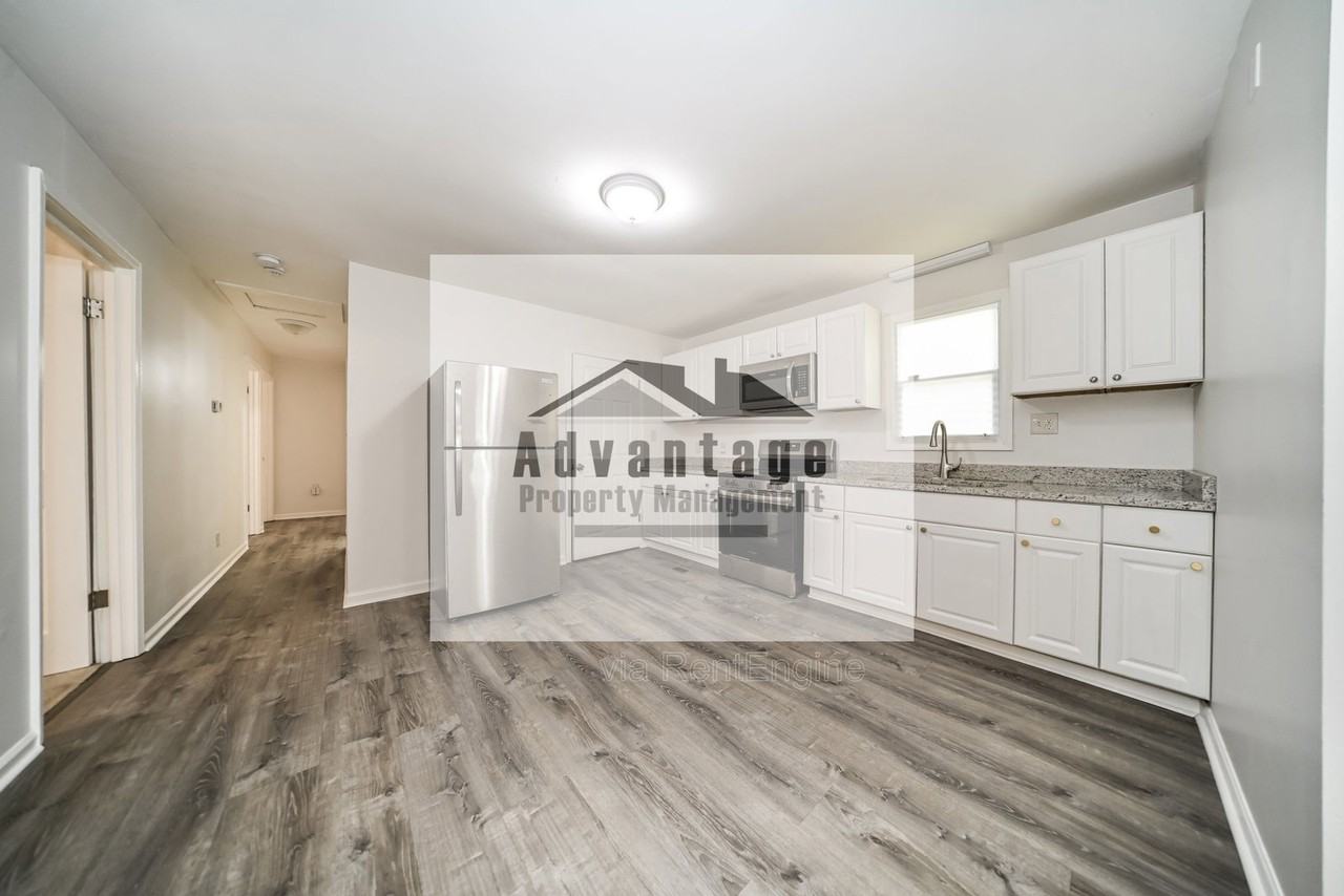 1345 D F Fuller Dr - Photo 6 of 17