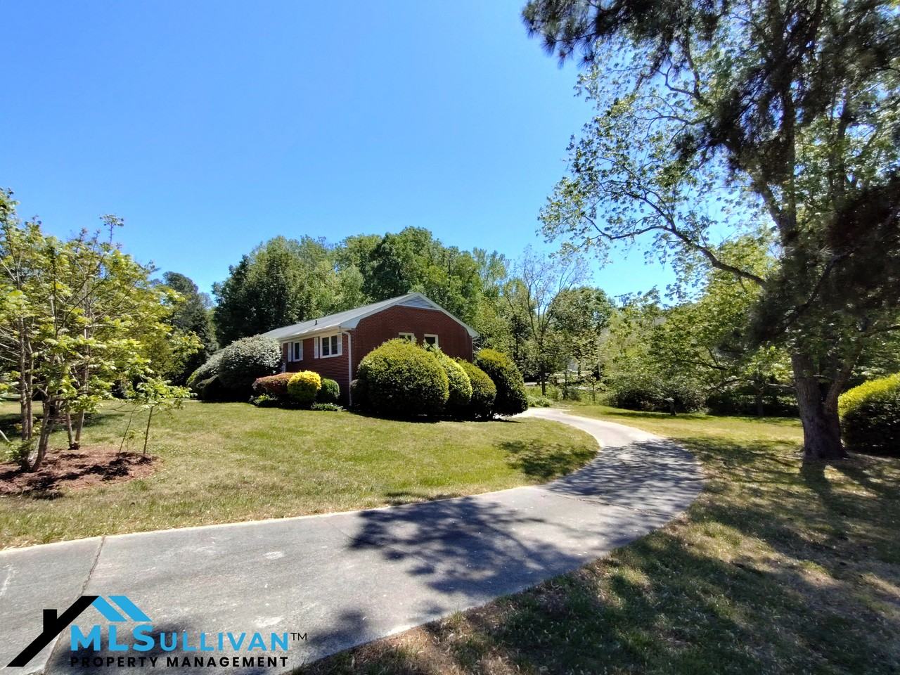 101 W Roosevelt St - Photo 2 of 25