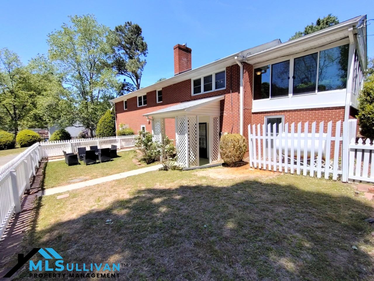 101 W Roosevelt St - Photo 4 of 25