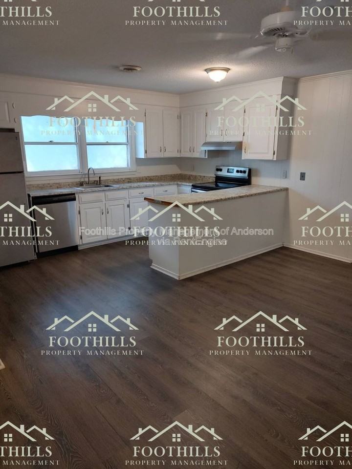 130 Tanglewood Dr #A - Photo 3 of 19