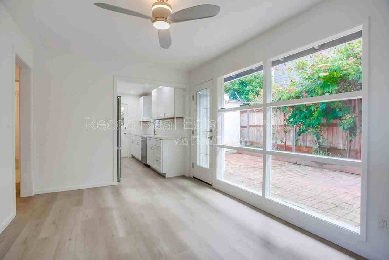 8019 Paseo Del Ocaso #8017 - Photo 3 of 36