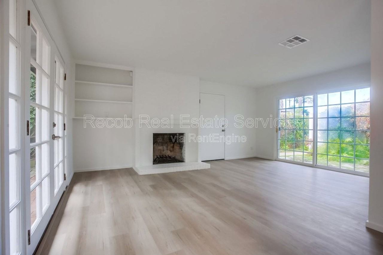 8019 Paseo Del Ocaso #8017 - Photo 5 of 36