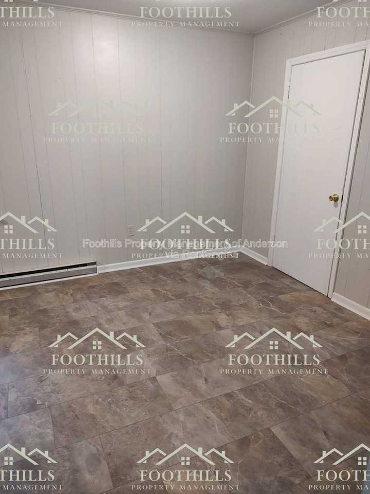 223 Mulberry Ave - Photo 6 of 16