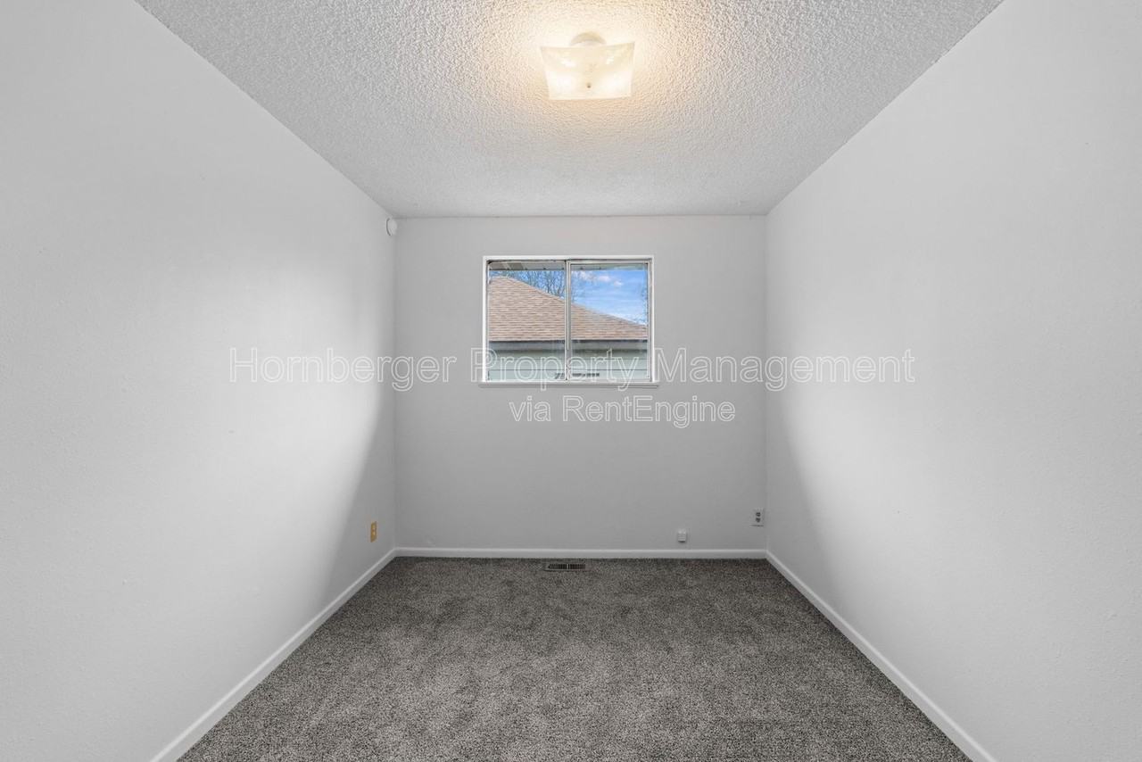 37 E Rockwell Ave - Photo 7 of 16