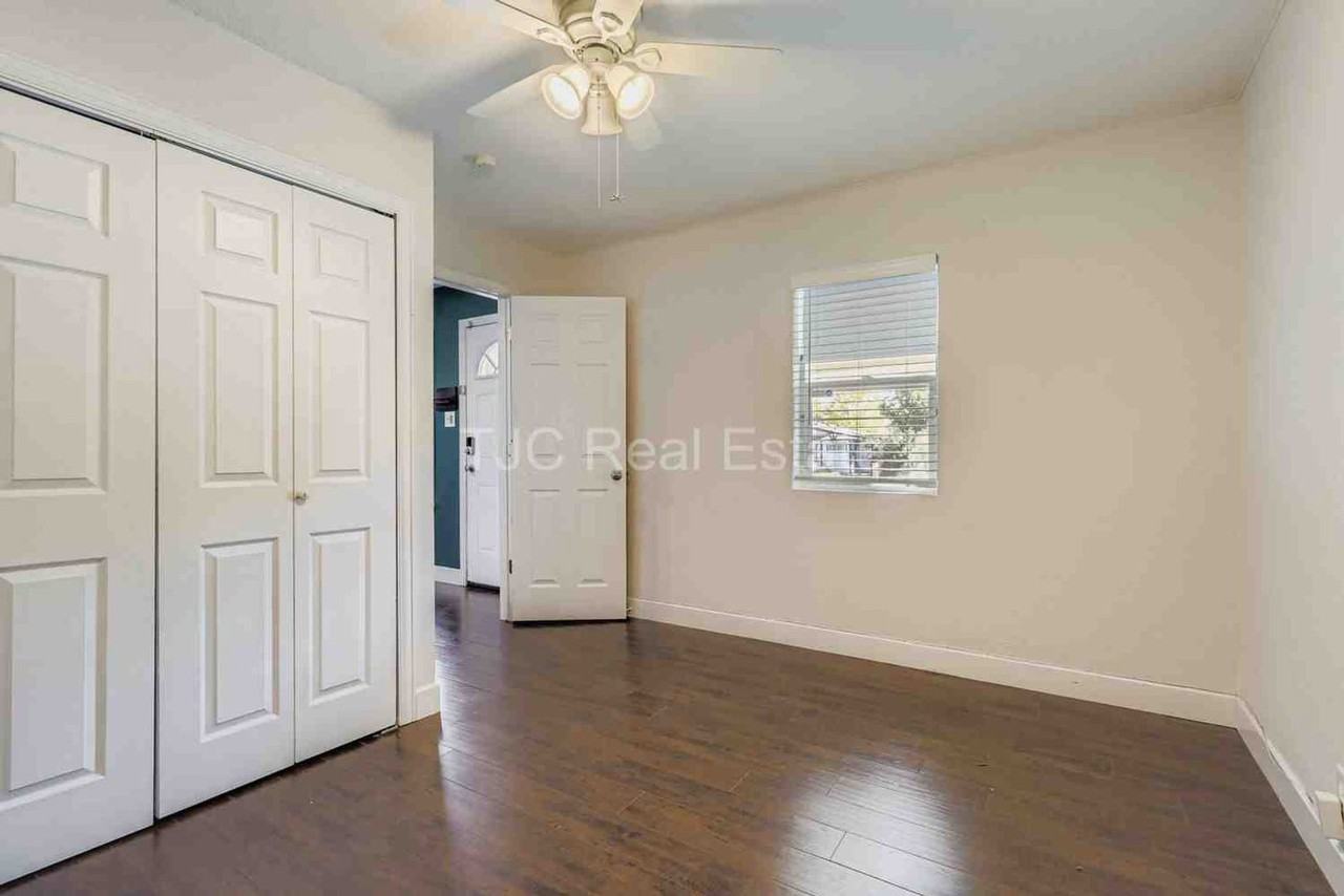 1253 Uinta St - Photo 5 of 11