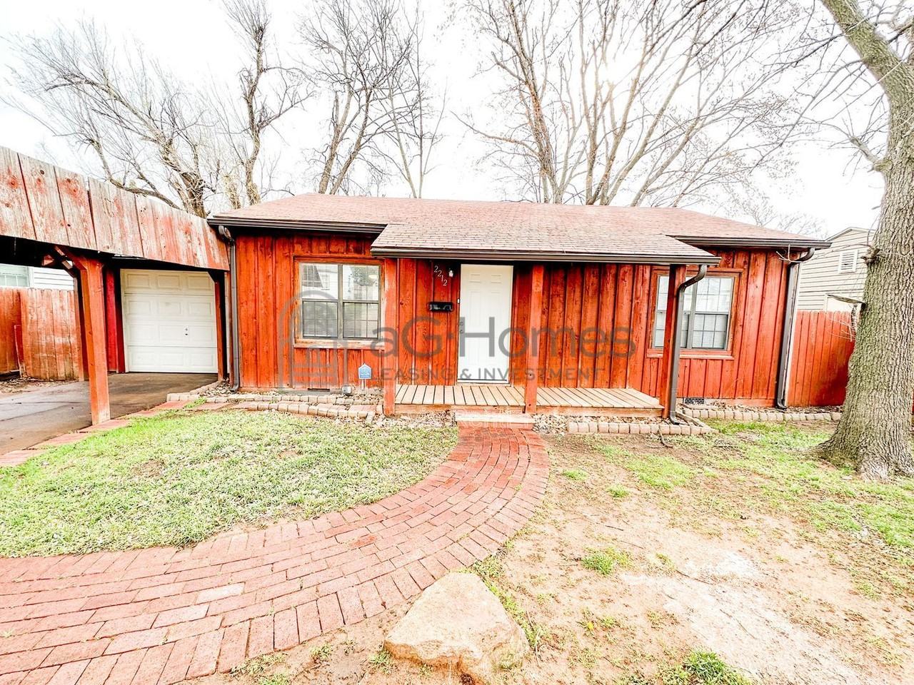 2212 Doris Ave - Photo 2 of 19