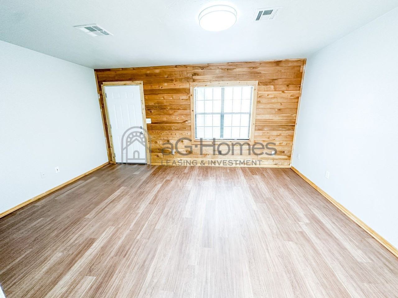 2212 Doris Ave - Photo 5 of 19