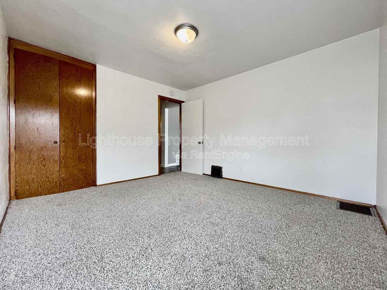 1220 Ottillia St Se #D - Photo 7 of 14