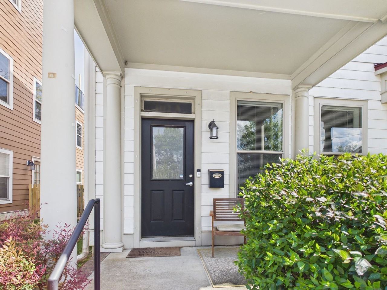 1112 Porter St #A - Photo 2 of 39