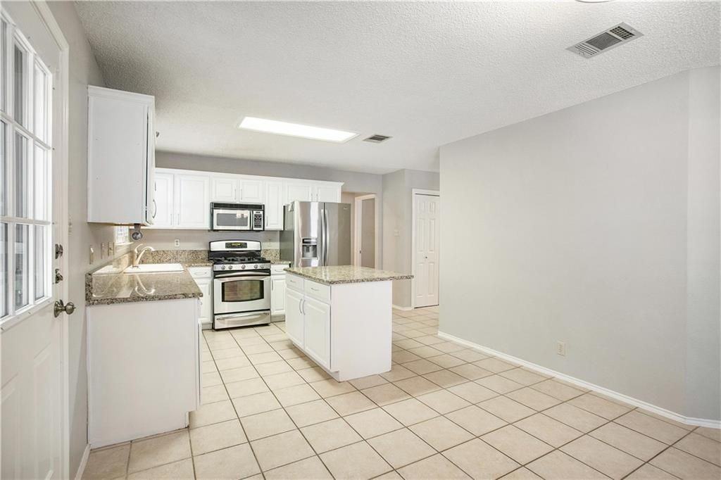 608 Creekmont Dr - Photo 7 of 50