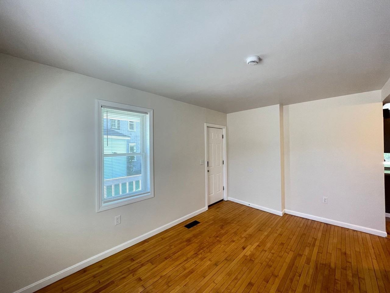 31 Front St - Photo 7 of 19